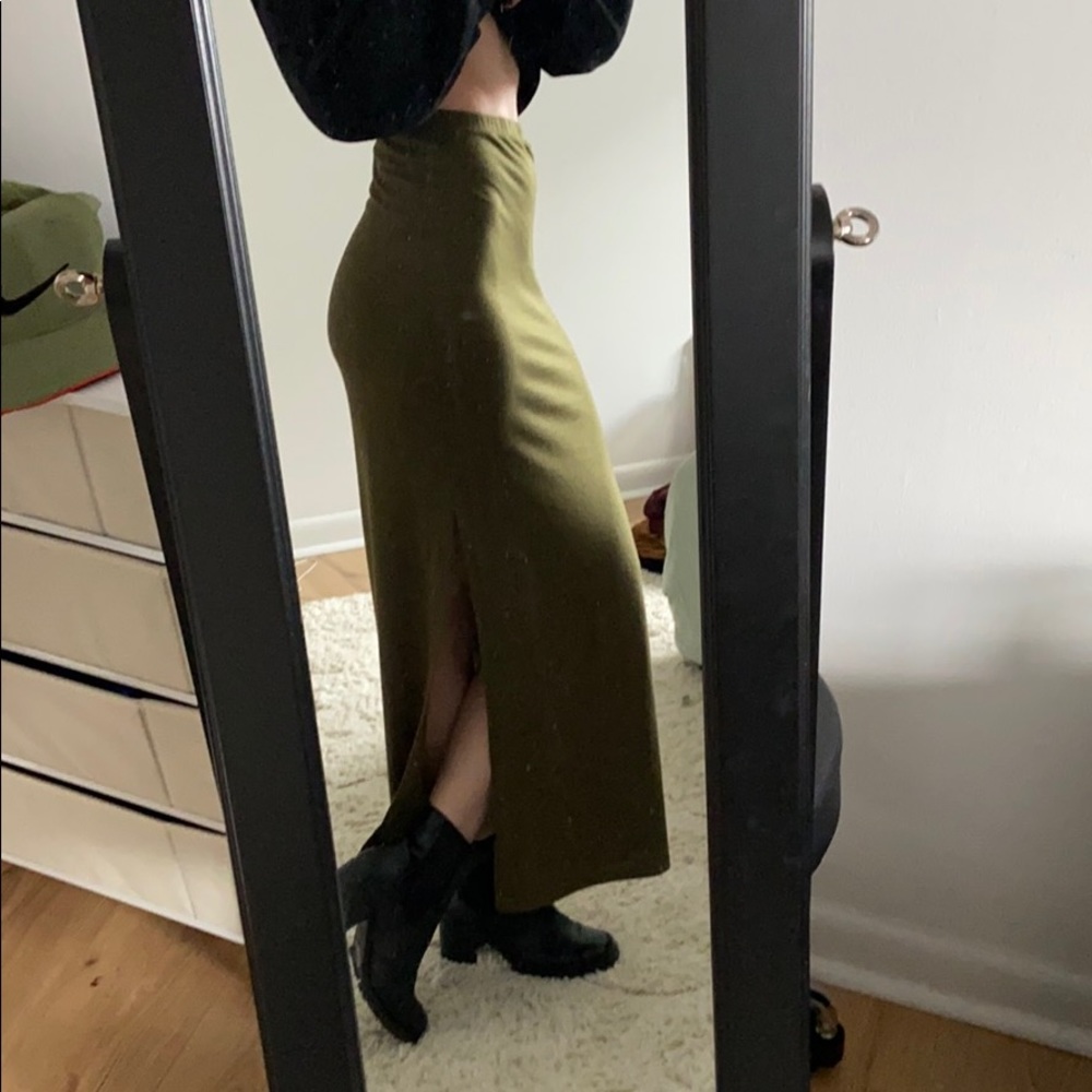 High waisted side slit maxi skirt
